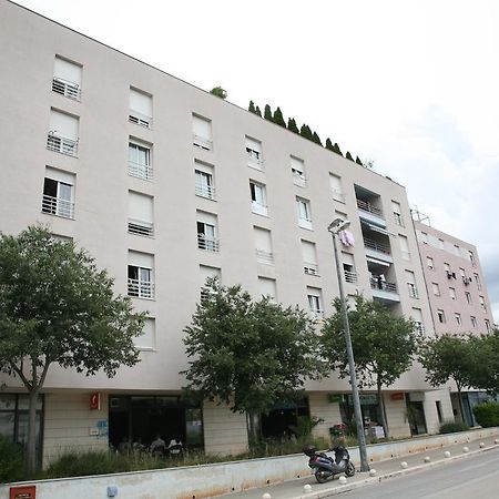 Apartment Dg With Parking Garage Split Exteriör bild